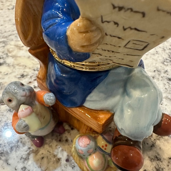 CWC Peter Rabbit Hinged Trinket Box - Picture 4 of 5